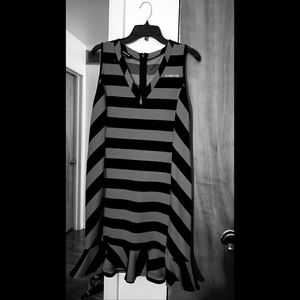 Bebe short logo dress